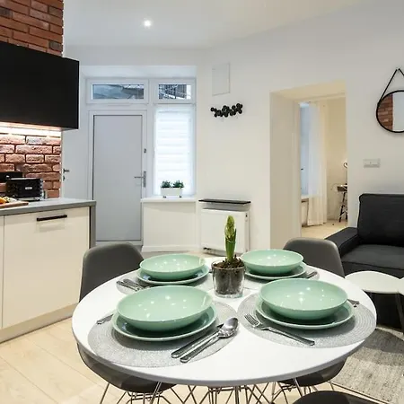 With Air Conditioning In The Heart Of Cracow Heart Apartment