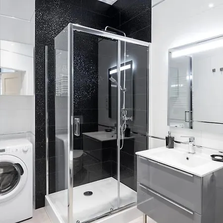 With Air Conditioning In The Heart Of Cracow Heart *