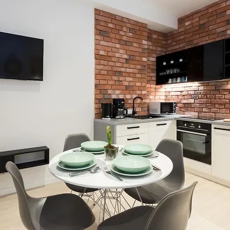 With Air Conditioning In The Heart Of Cracow Heart Apartment *