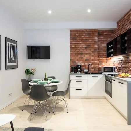 Apartment With Air Conditioning In The Heart Of Cracow Heart *