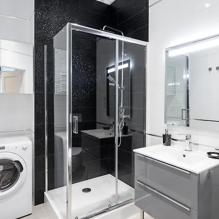 With Air Conditioning In The Heart Of Cracow Heart