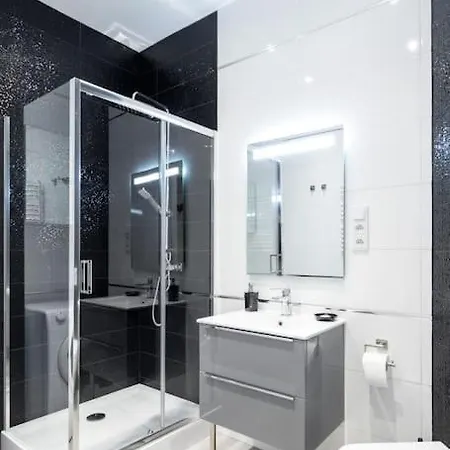With Air Conditioning In The Heart Of Cracow Heart * Krakow